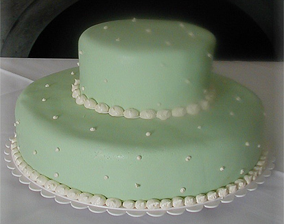 2 layer pale green cake