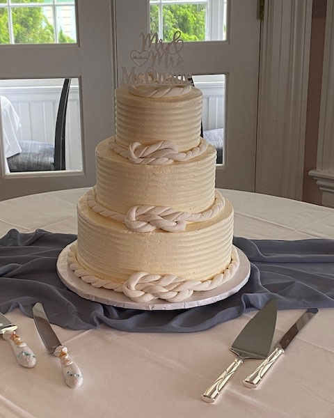 Nautical rope wedding cake
